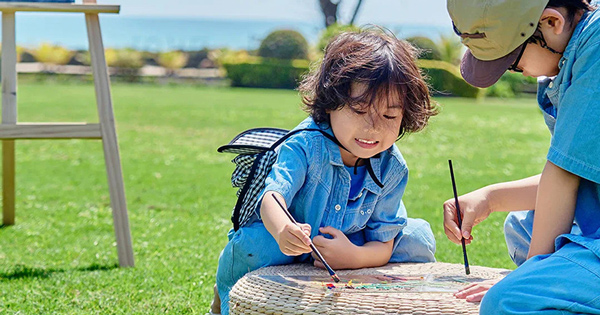Вот перевод на русский язык с сохранением стиля туристического журнала: Юные исследователи: Санья — игровая школа под открытым небом